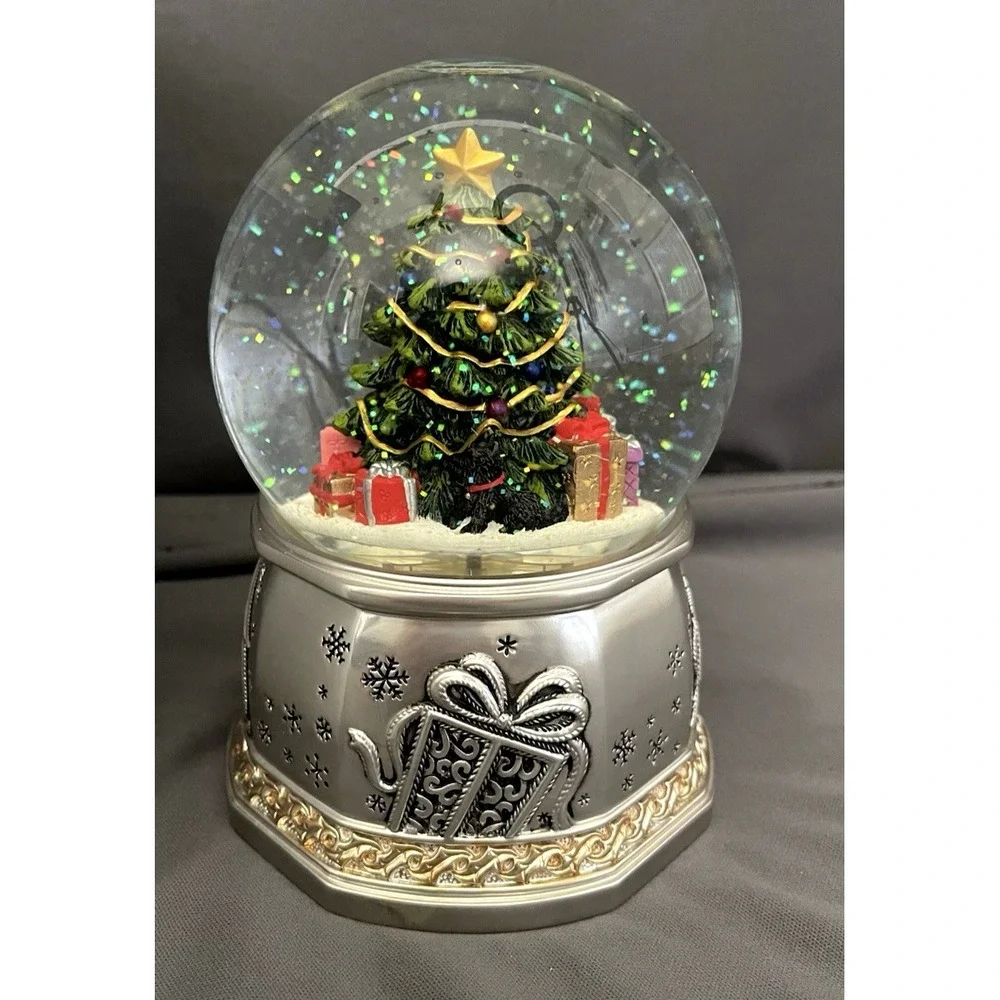 Grande Living Tree Musical Snow Globe Christmas Holiday Decor, Oh Christmas Tree